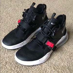 Nike Air Force 270